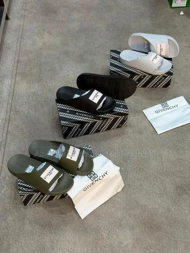 Sandal Givenchy Disponible