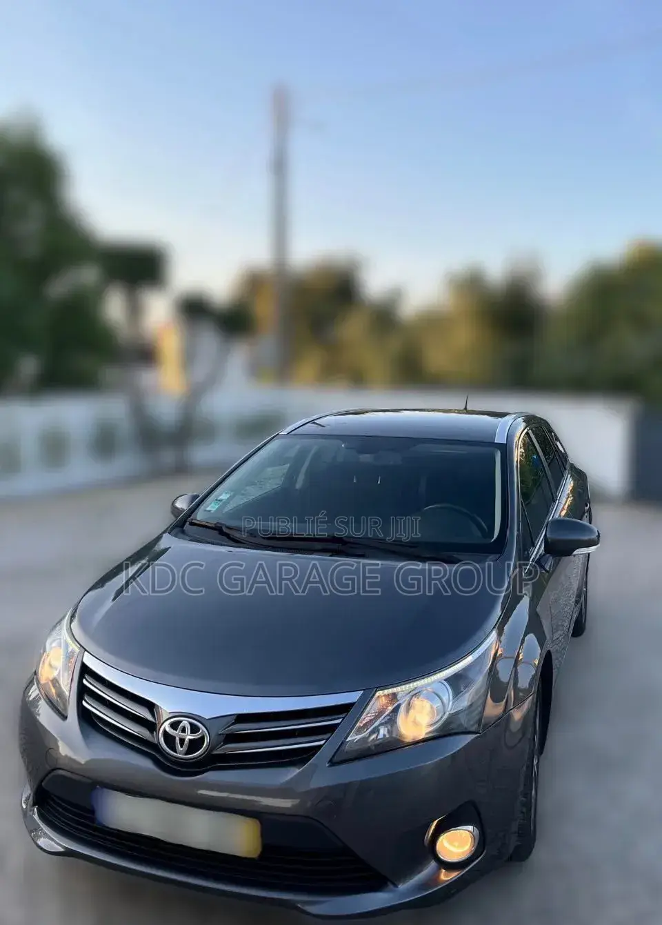 Toyota Avensis 2013 Gris