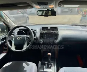 Toyota Land Cruiser Prado 2018 Noir