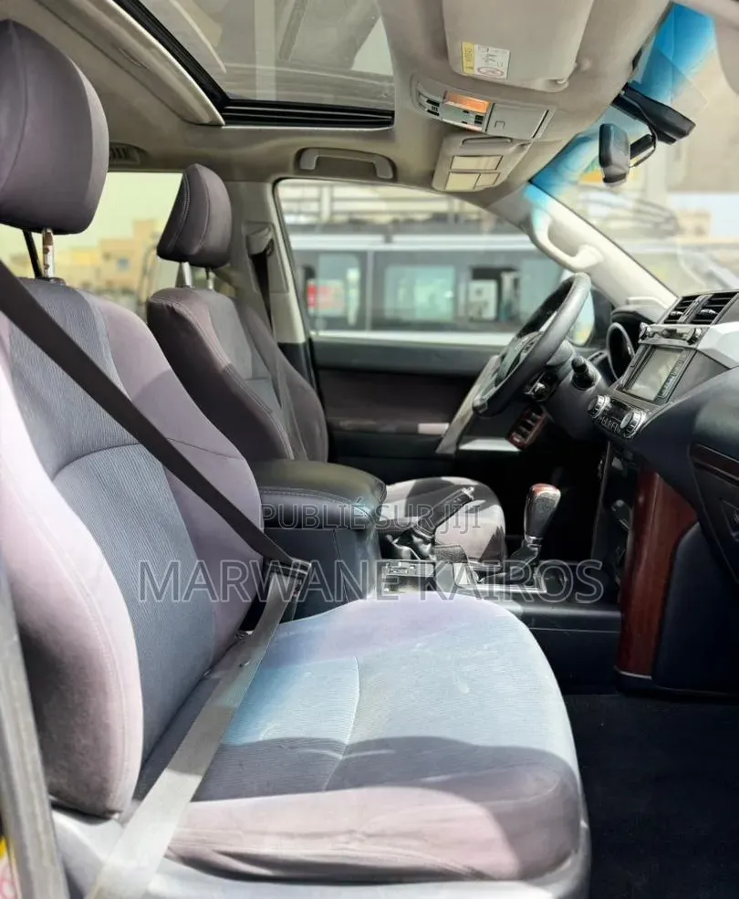 Toyota Land Cruiser Prado 2018 Noir