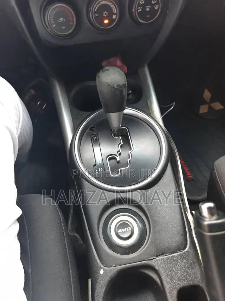 Mitsubishi RVR 2013 Gris
