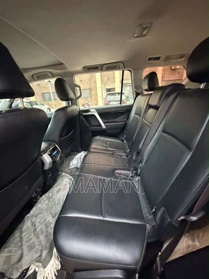 Toyota Land Cruiser Prado 2.7 2019 Noir
