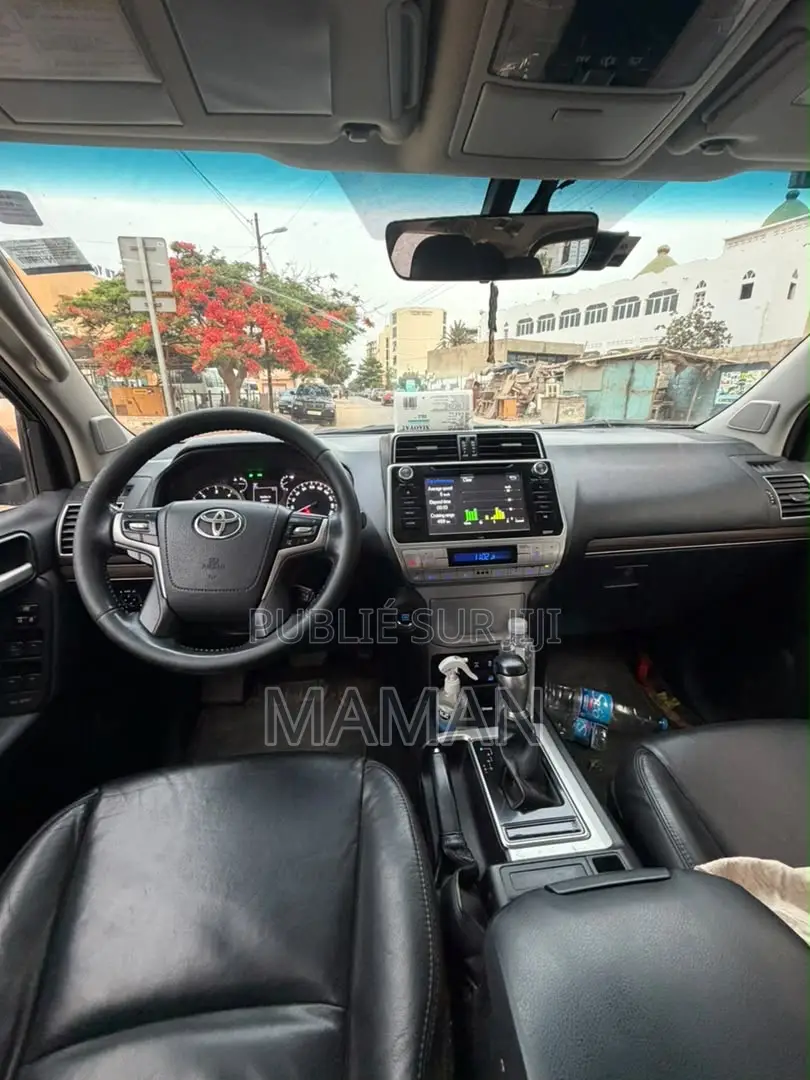 Toyota Land Cruiser Prado 2.7 2019 Noir