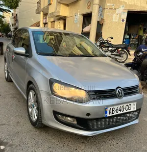 Volkswagen Polo 2013 Gris
