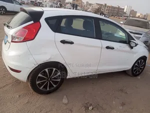 Ford Fiesta 2010 Blanc