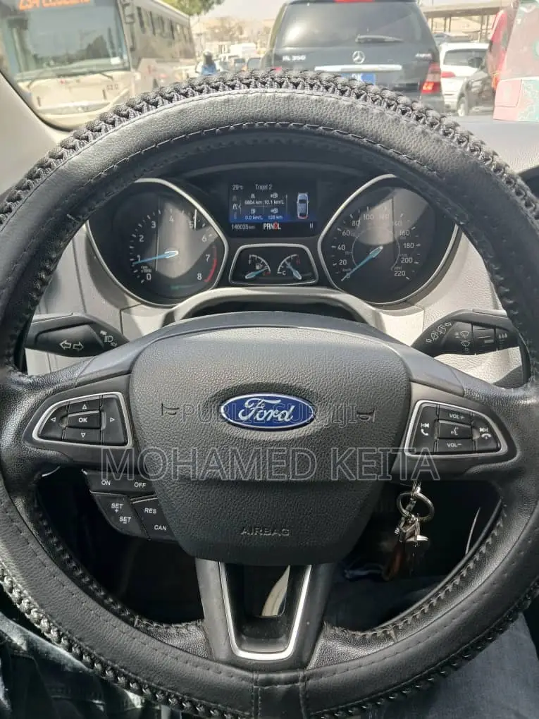 Ford Focus 2015 Bleu