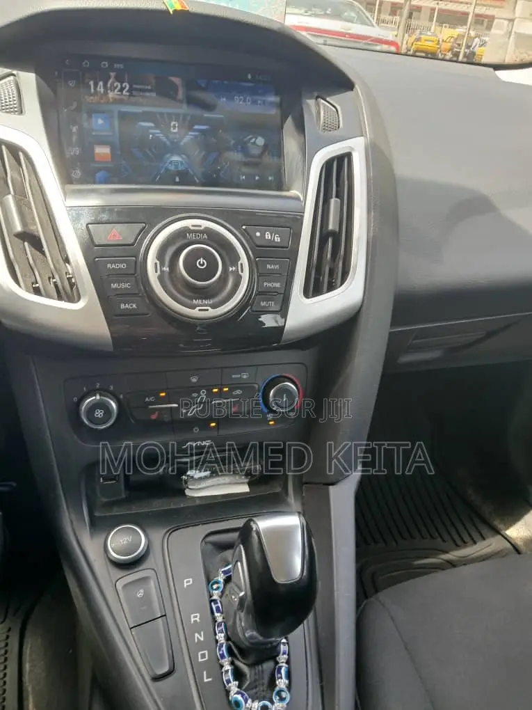 Ford Focus 2015 Bleu