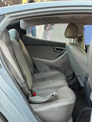 Hyundai Avante 2015 Gris