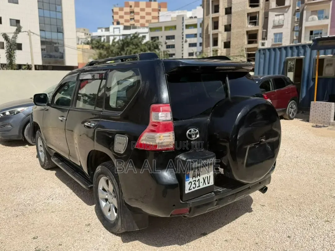 Toyota Land Cruiser Prado 2011 Noir