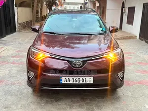 Toyota RAV4 2018 Rouge