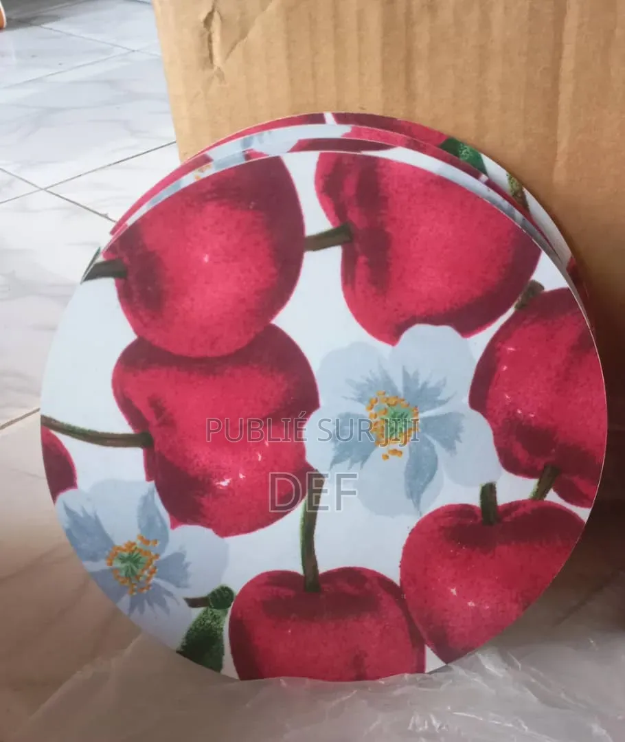 Set De Table Pour Assiettes, Tasses, Déco Cuisine Ou Salle À Manger