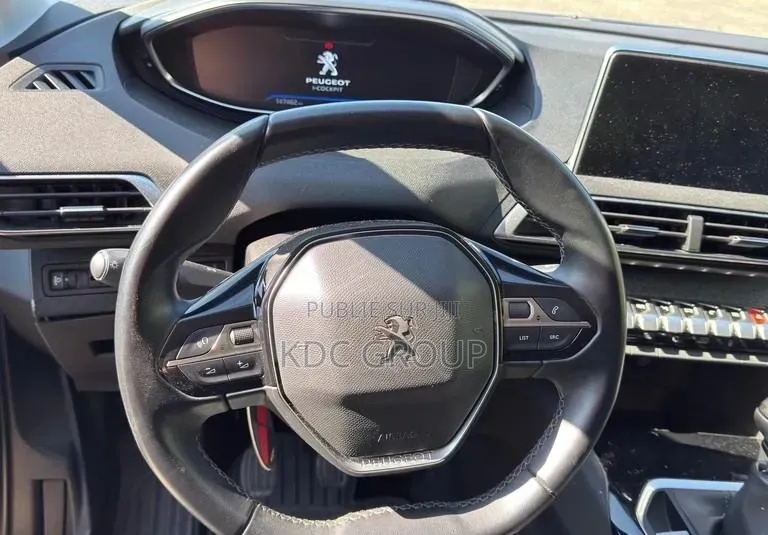 Peugeot 5008 2019 Vert