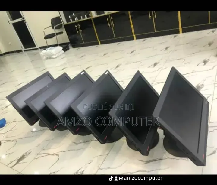 Lenovo ThinkCentre M810z AIO 8GB Intel Core i5 HDD+SSD 500GB