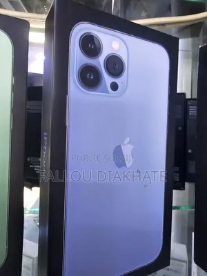 Nouveau Apple iPhone 13 Pro Max 512 GB Bleu