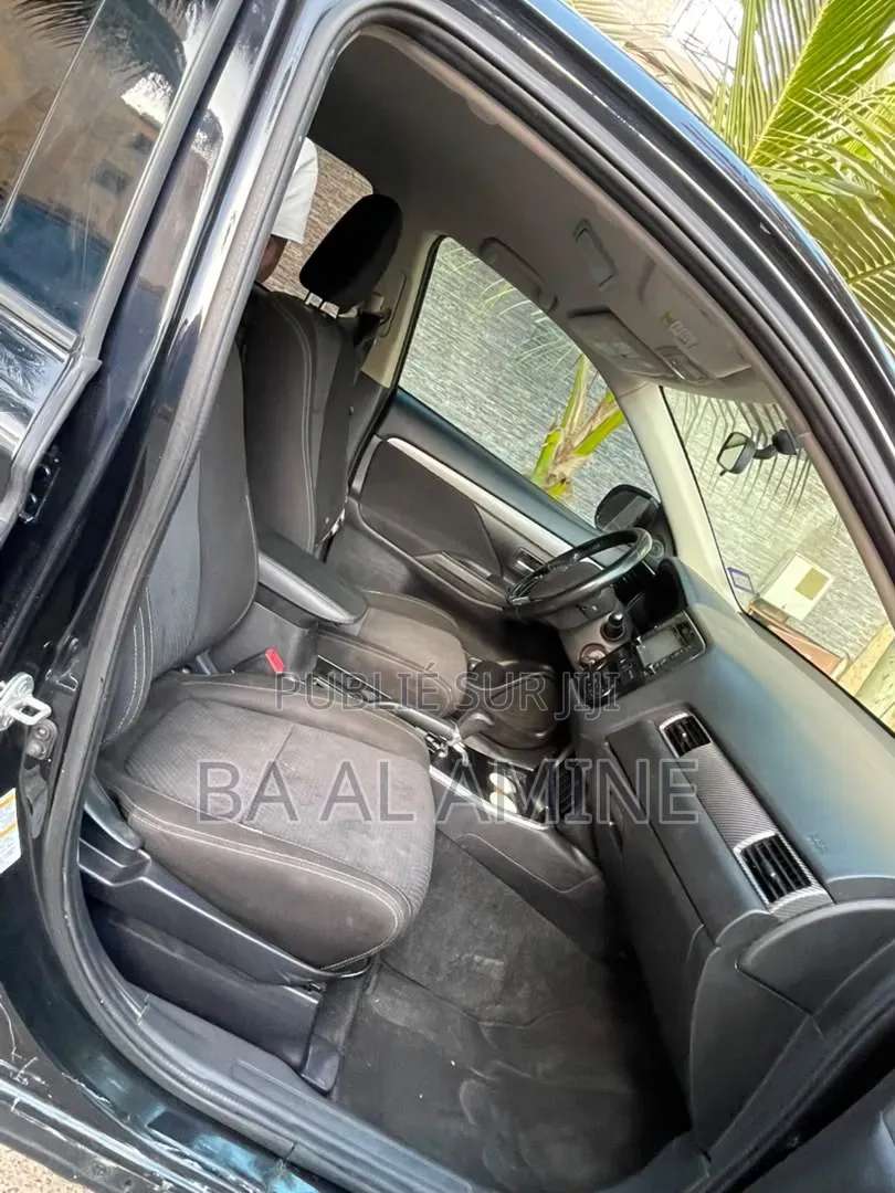 Mitsubishi Outlander 2017 Noir