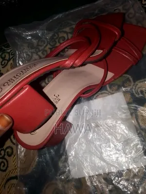 Sandales À Ty