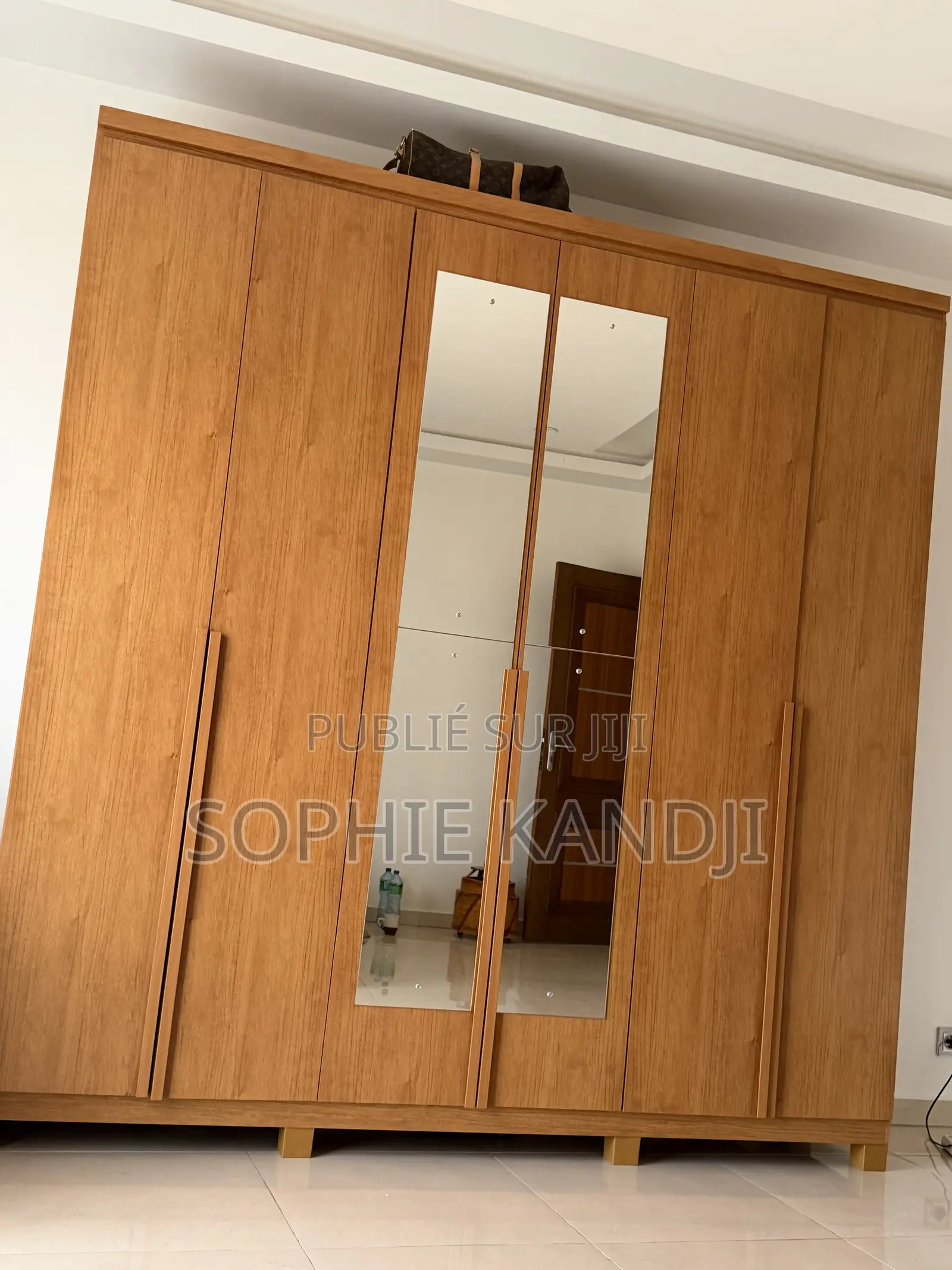 Armoire 6 Battants