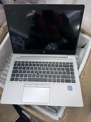 Ordinateur portable HP EliteBook 840 G8 16GB Intel Core i5 SSD 256GB