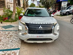 Mitsubishi Outlander 2022 Blanc