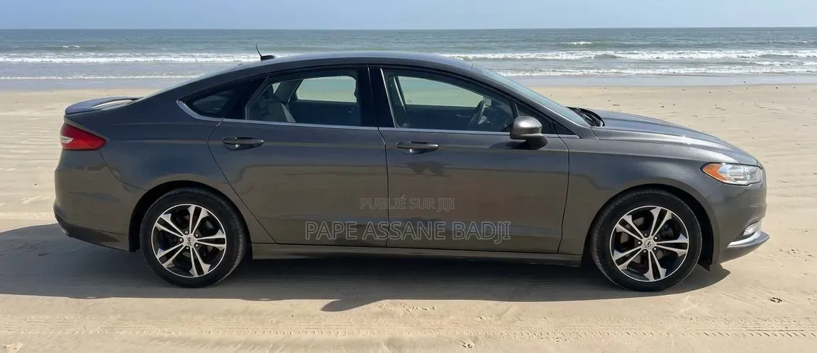 Ford Fusion 2018 Gris