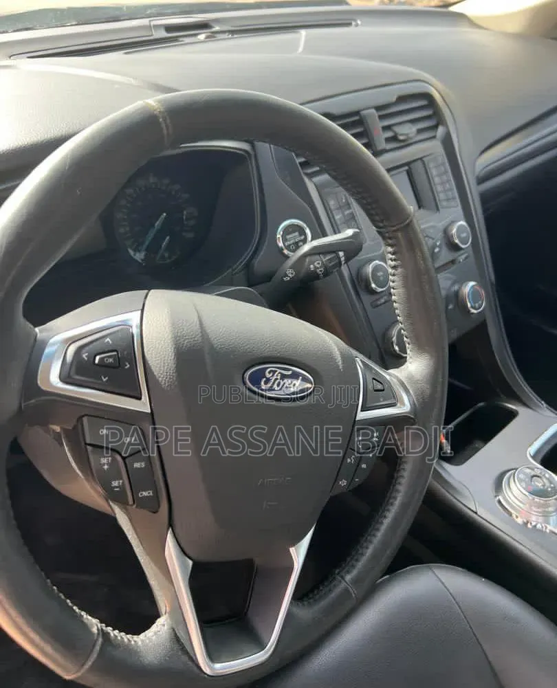 Ford Fusion 2018 Gris