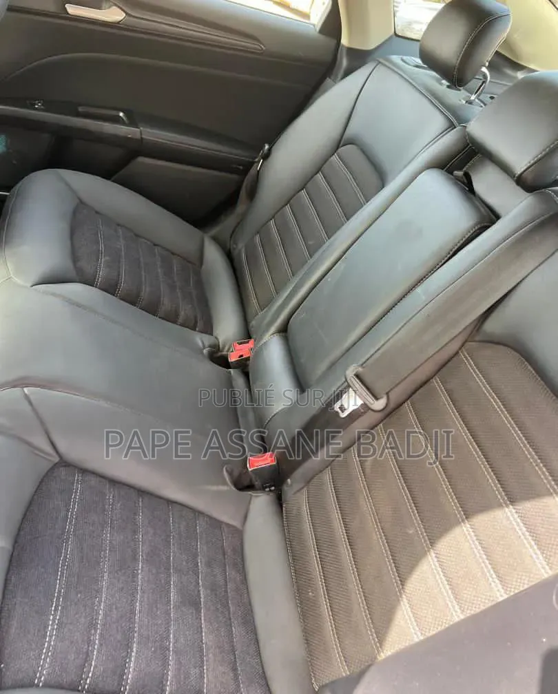 Ford Fusion 2018 Gris