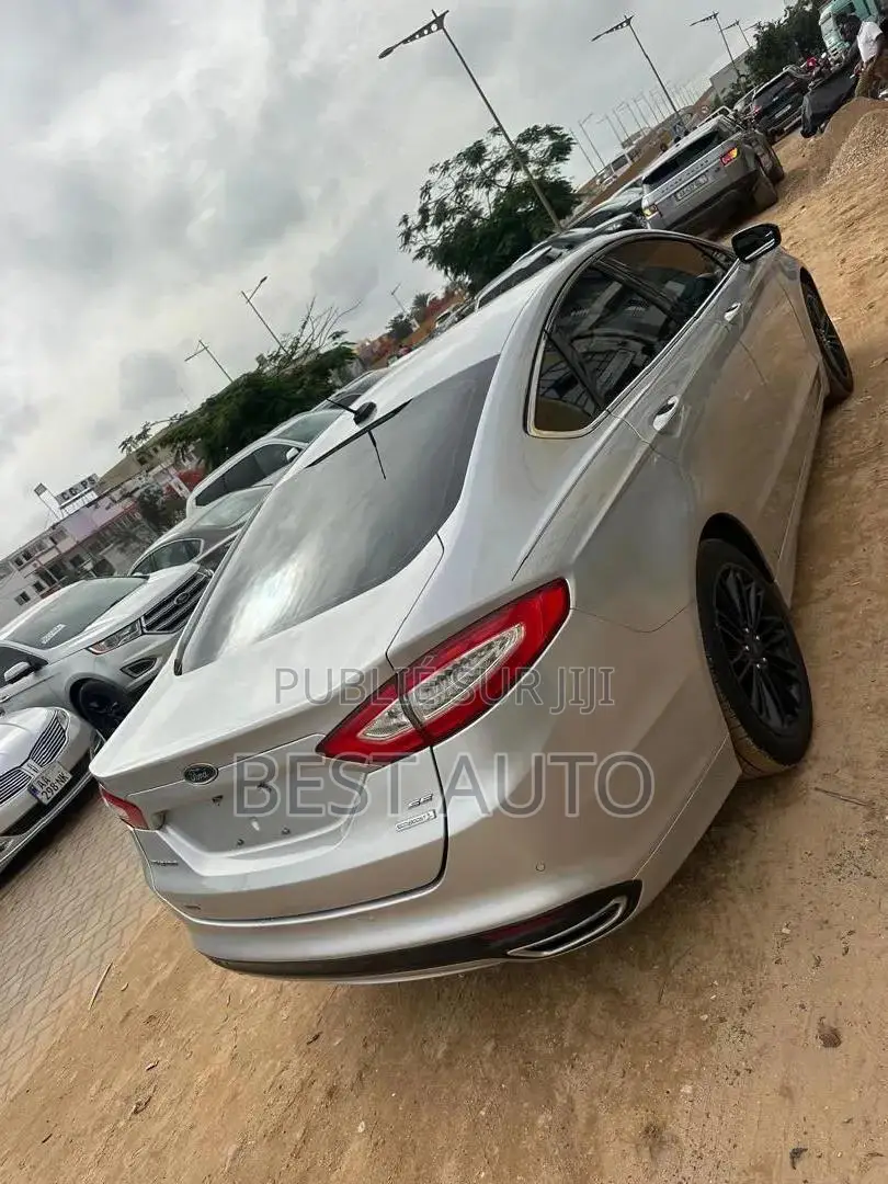 Ford Fusion 2016 Gris