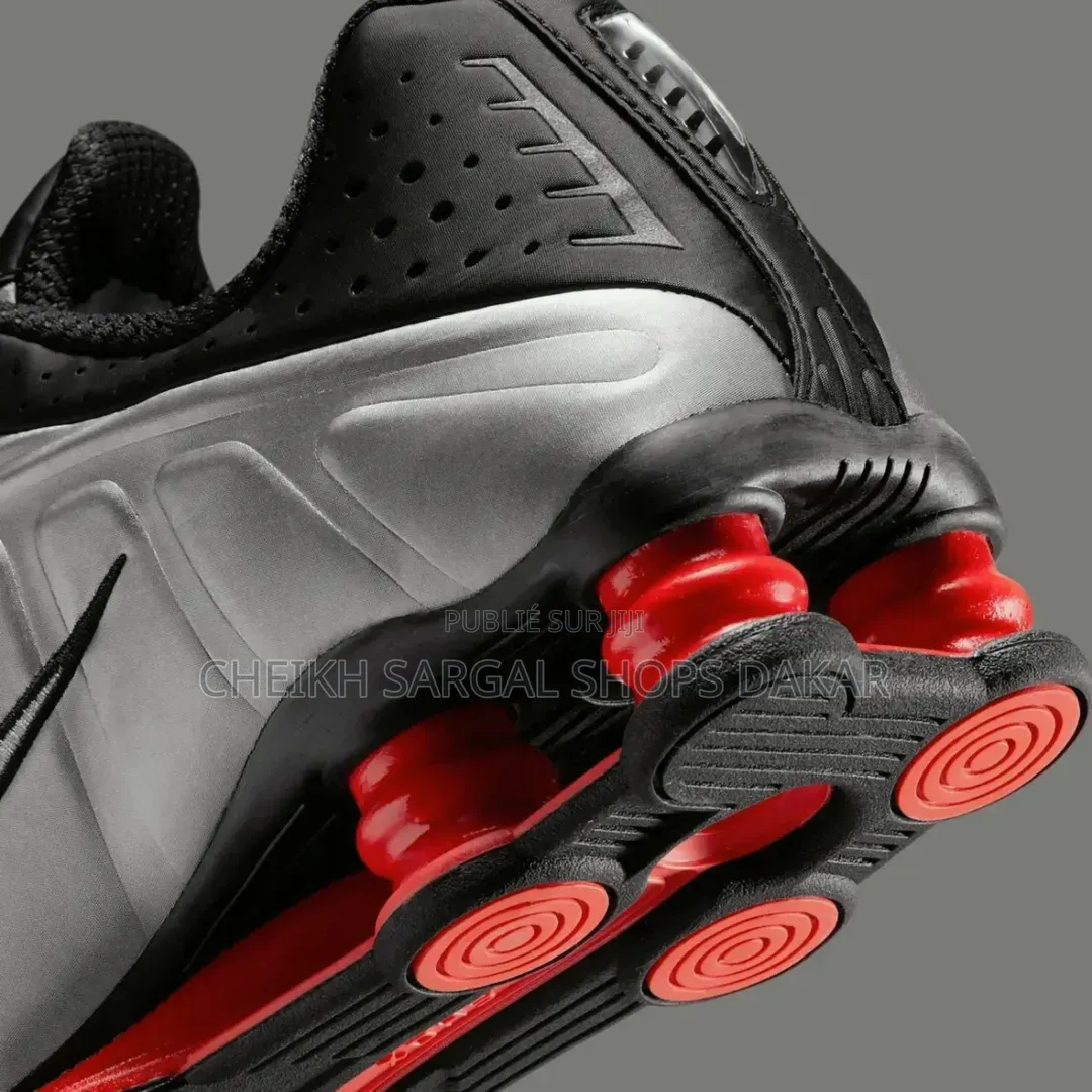 Nike Shox R4