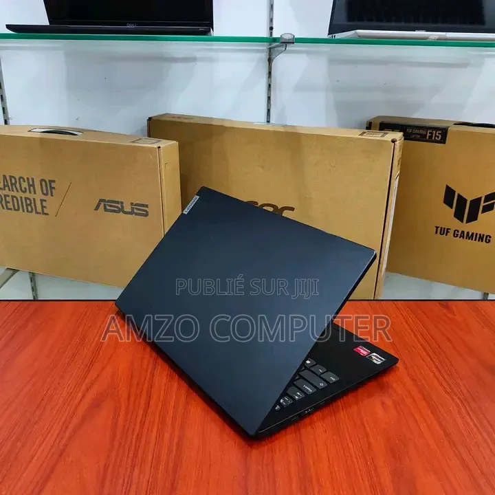 Nouveau Ordinateur portable Lenovo V15 G4 8GB AMD Ryzen 3 SSD 512GB