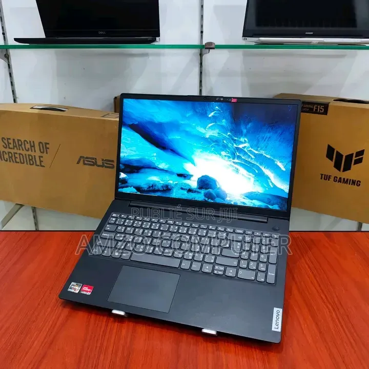 Nouveau Ordinateur portable Lenovo V15 G4 8GB AMD Ryzen 3 SSD 512GB
