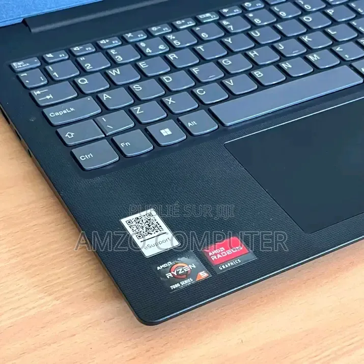 Nouveau Ordinateur portable Lenovo V15 G4 8GB AMD Ryzen 3 SSD 512GB