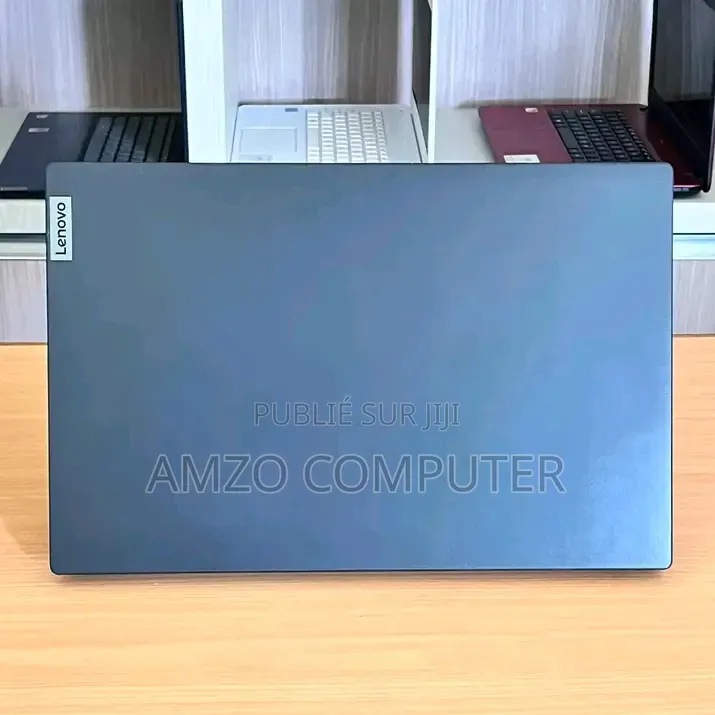 Nouveau Ordinateur portable Lenovo V15 G4 8GB AMD Ryzen 3 SSD 512GB