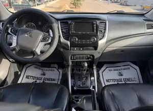 Mitsubishi L200 2017 Autre