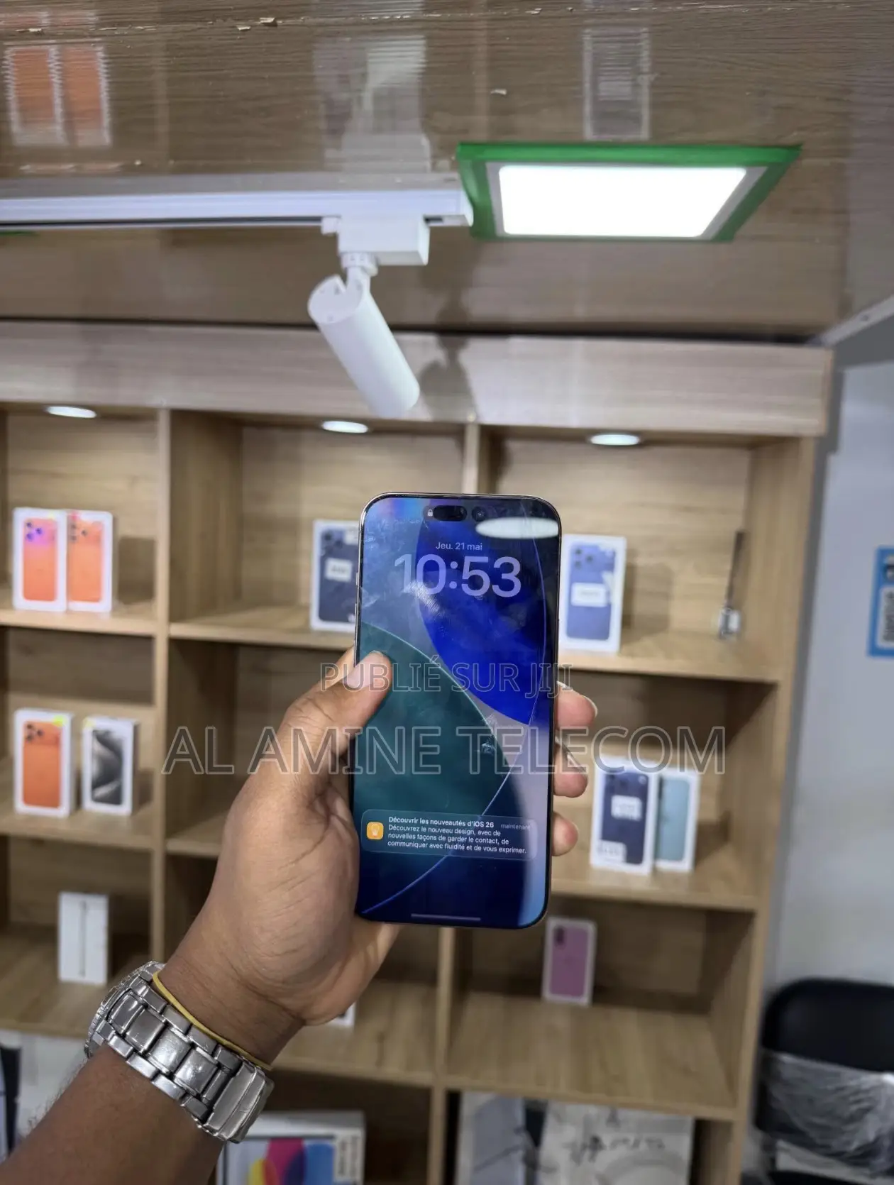 Nouveau Apple iPhone 16 Pro Max 512 GB Doré