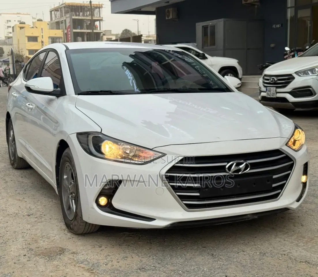 Hyundai Avante 2017 Blanc