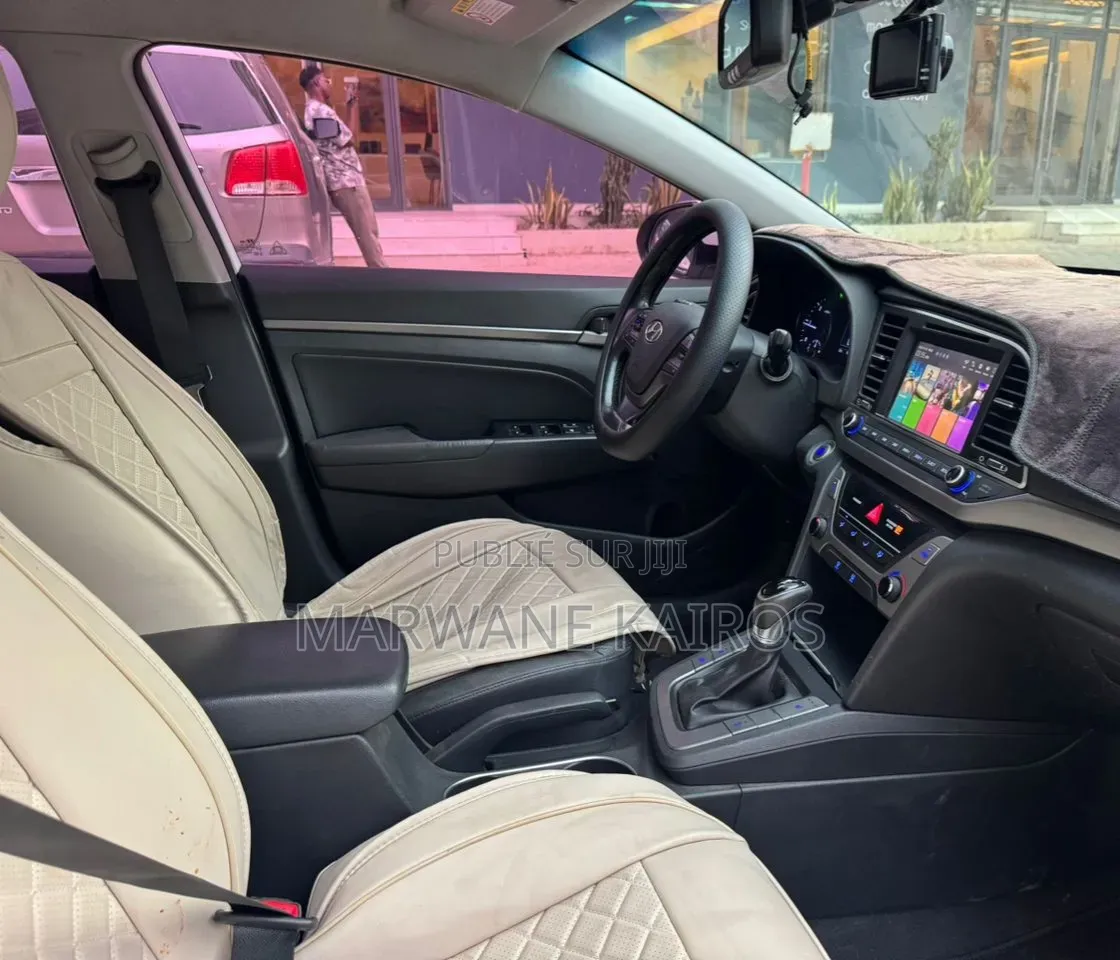 Hyundai Avante 2017 Blanc
