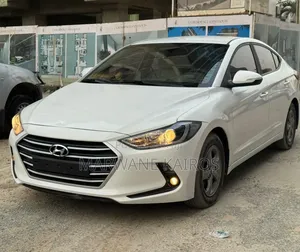 Hyundai Avante 2017 Blanc
