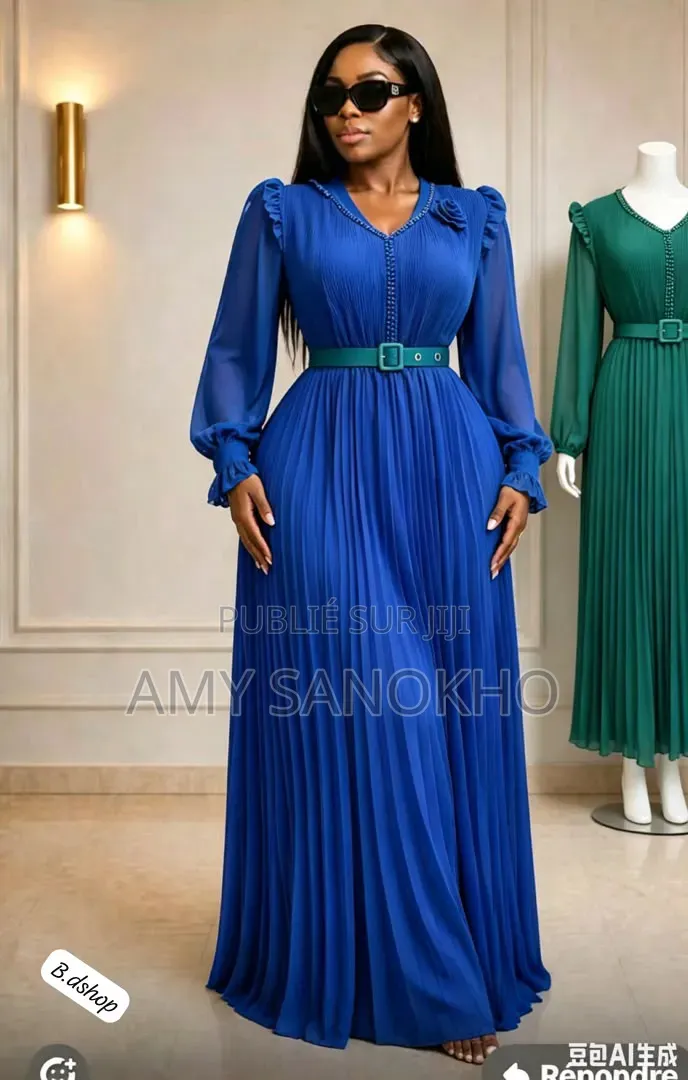 Robe Disponible en Plusieurs Couleurs