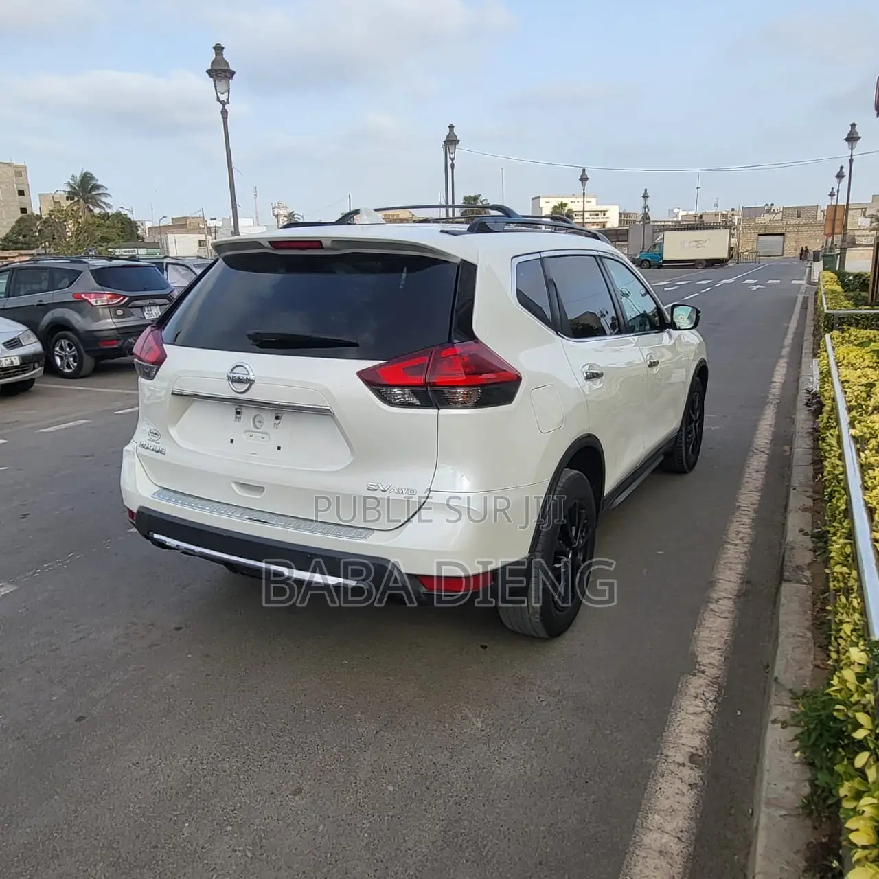 Nissan Rogue SV AWD 2017 Blanc