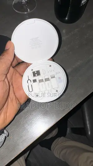 Boite Pour Chargeur Et Garder Vos Puces