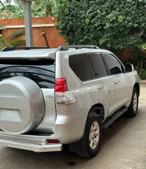 Toyota Land Cruiser Prado 2012 Gris