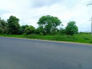 Terrain Industriel De 8555 M2 Vers Keur Moussa Thies