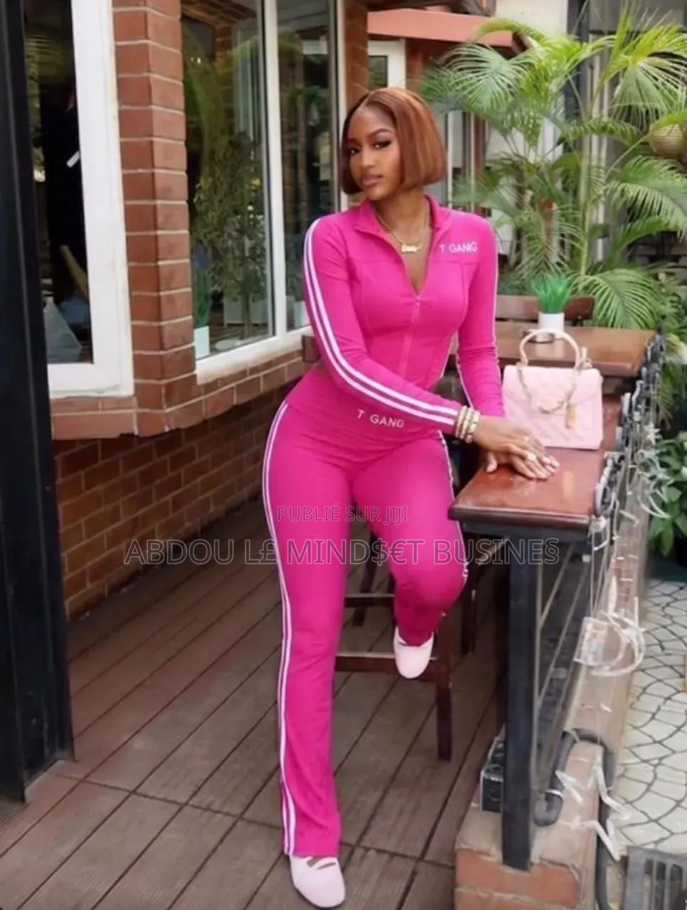 Ensemble Taille Standard Disponible