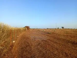 Terrain Industriel De 4,33 Hectares Vers Notto Diobass – Thiès