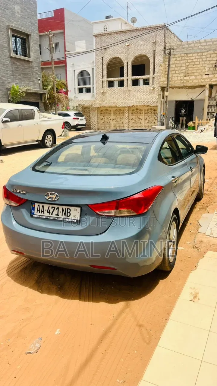 Hyundai Elantra 2011 Bleu