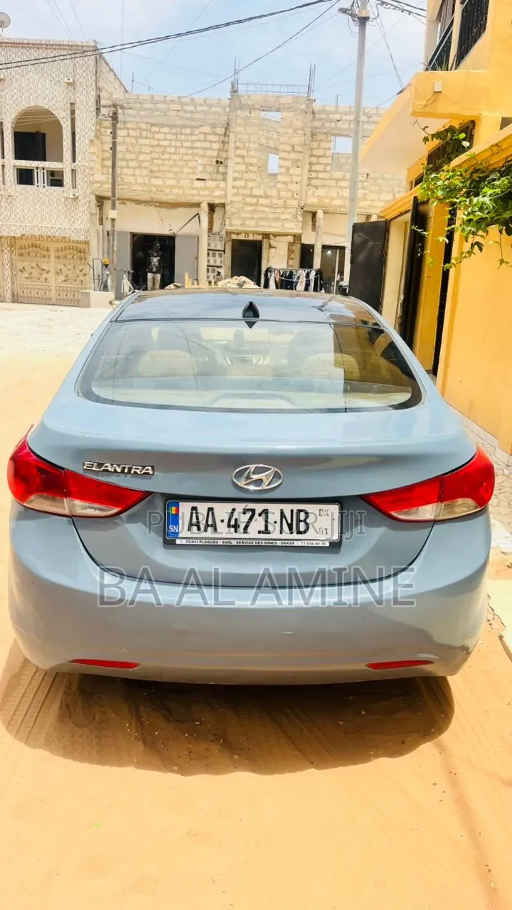 Hyundai Elantra 2011 Bleu