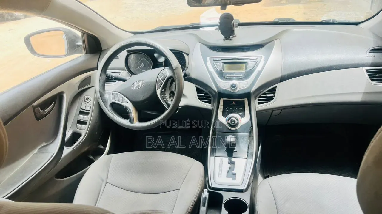 Hyundai Elantra 2011 Bleu