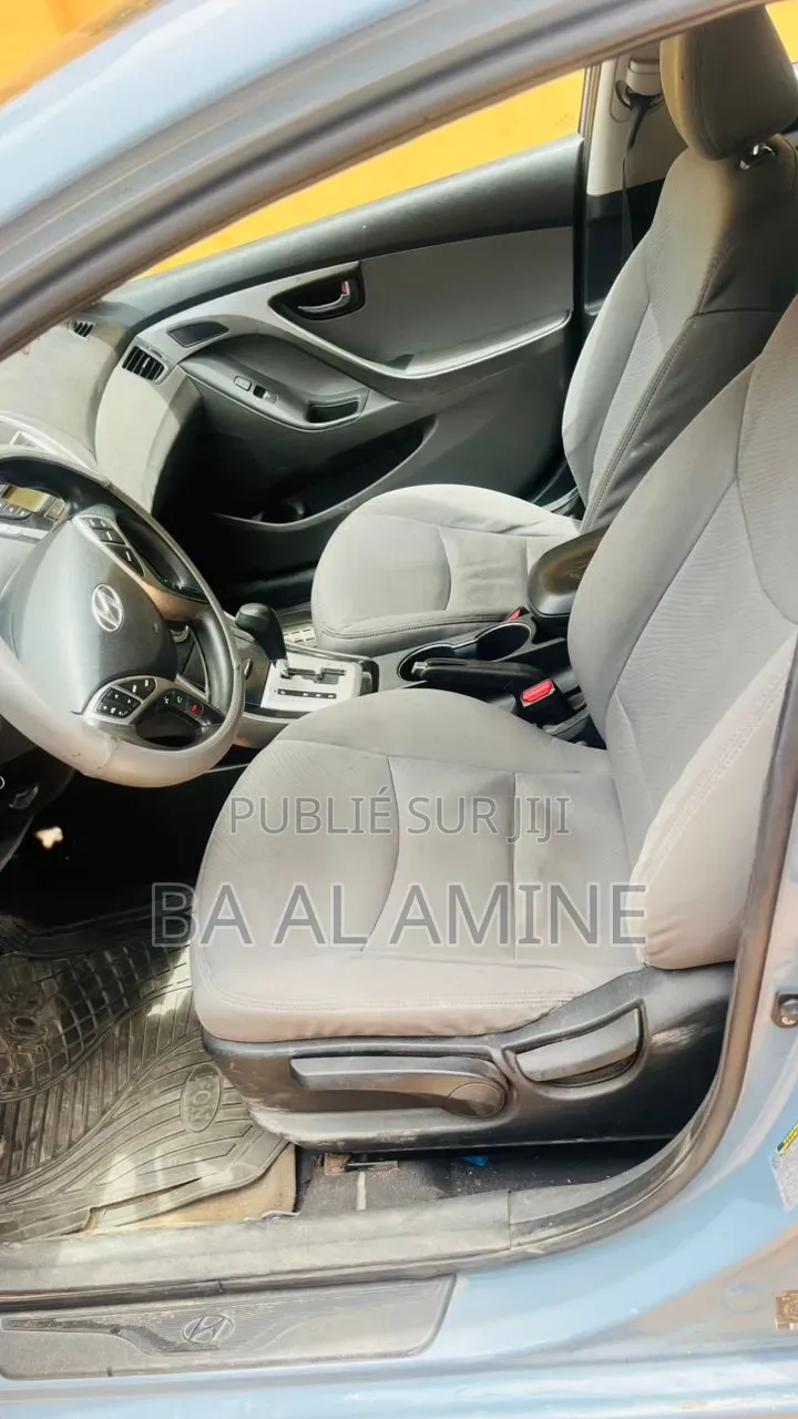 Hyundai Elantra 2011 Bleu