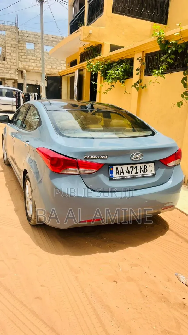Hyundai Elantra 2011 Bleu