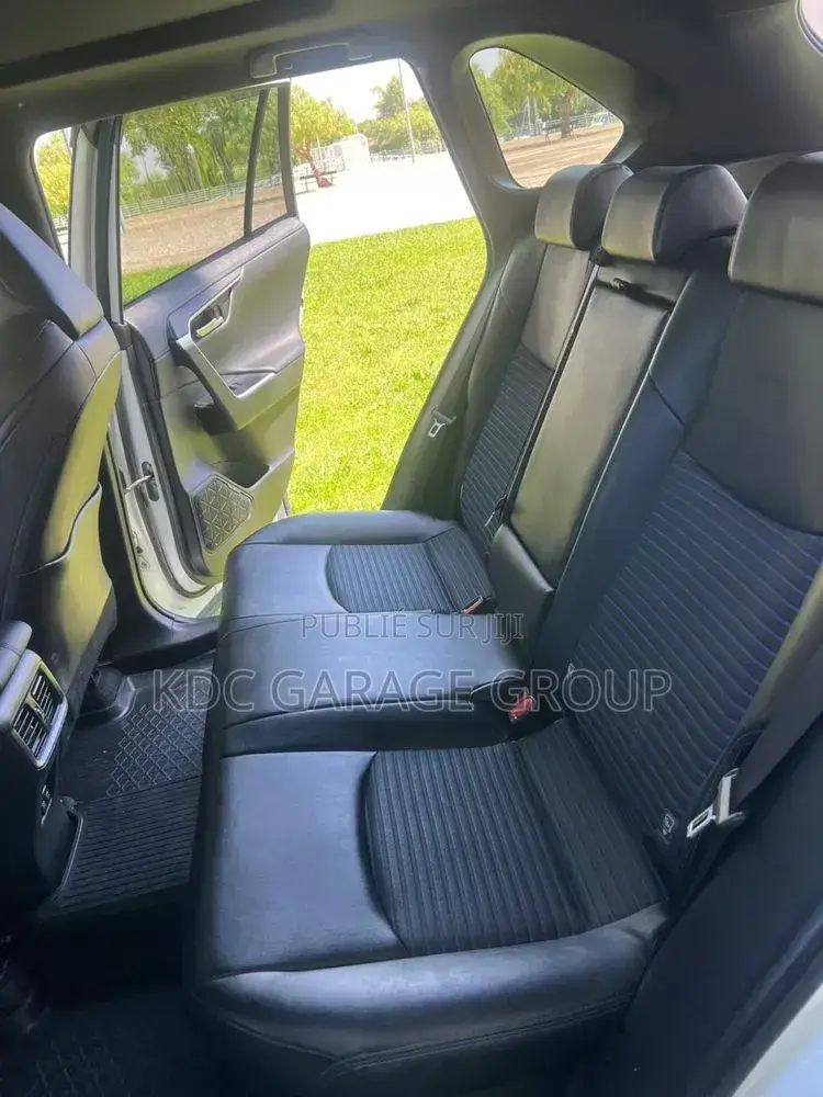 Toyota RAV4 2019 Blanc
